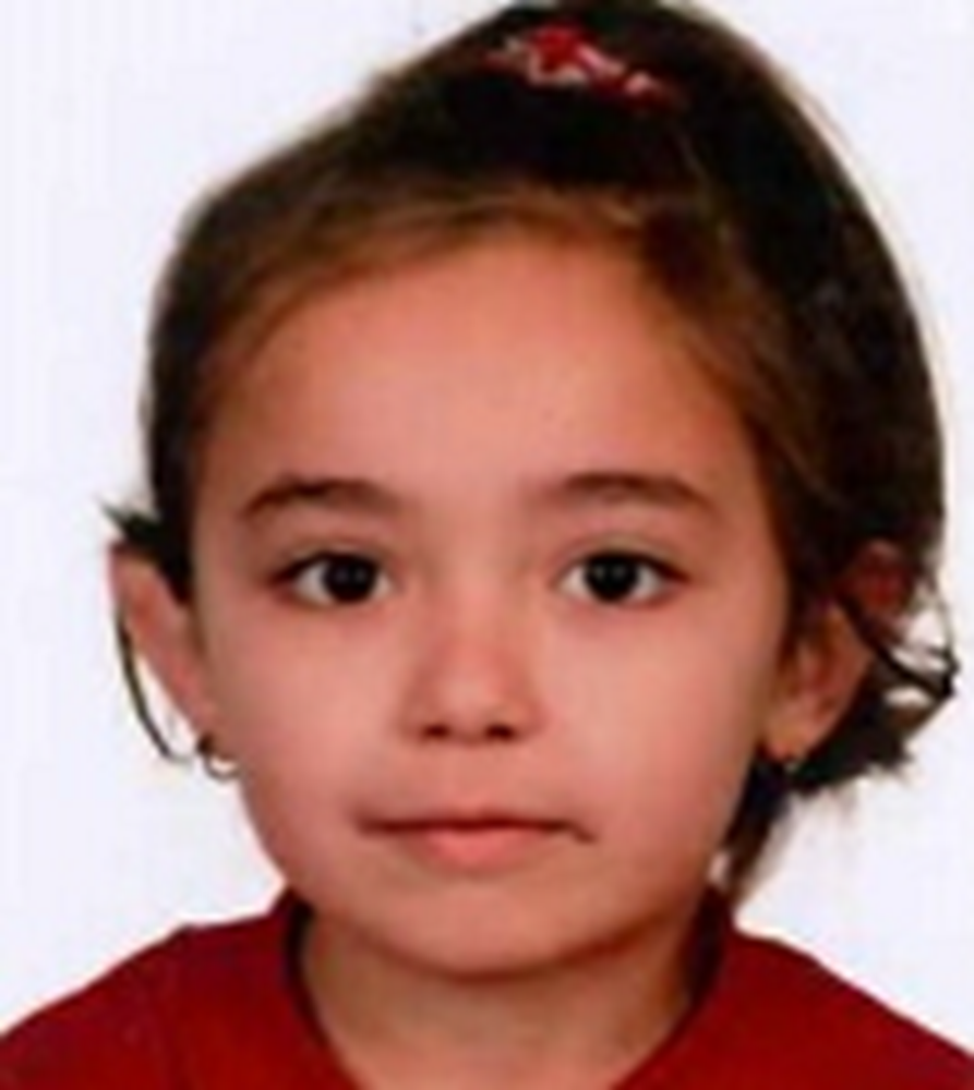 Picture of The orphan Asiya - Kosovo - 4672155